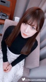 丰满少妇被猛烈进入高清图片荡妇的骑技—白丝骚妇自拍扭到高潮后被内射